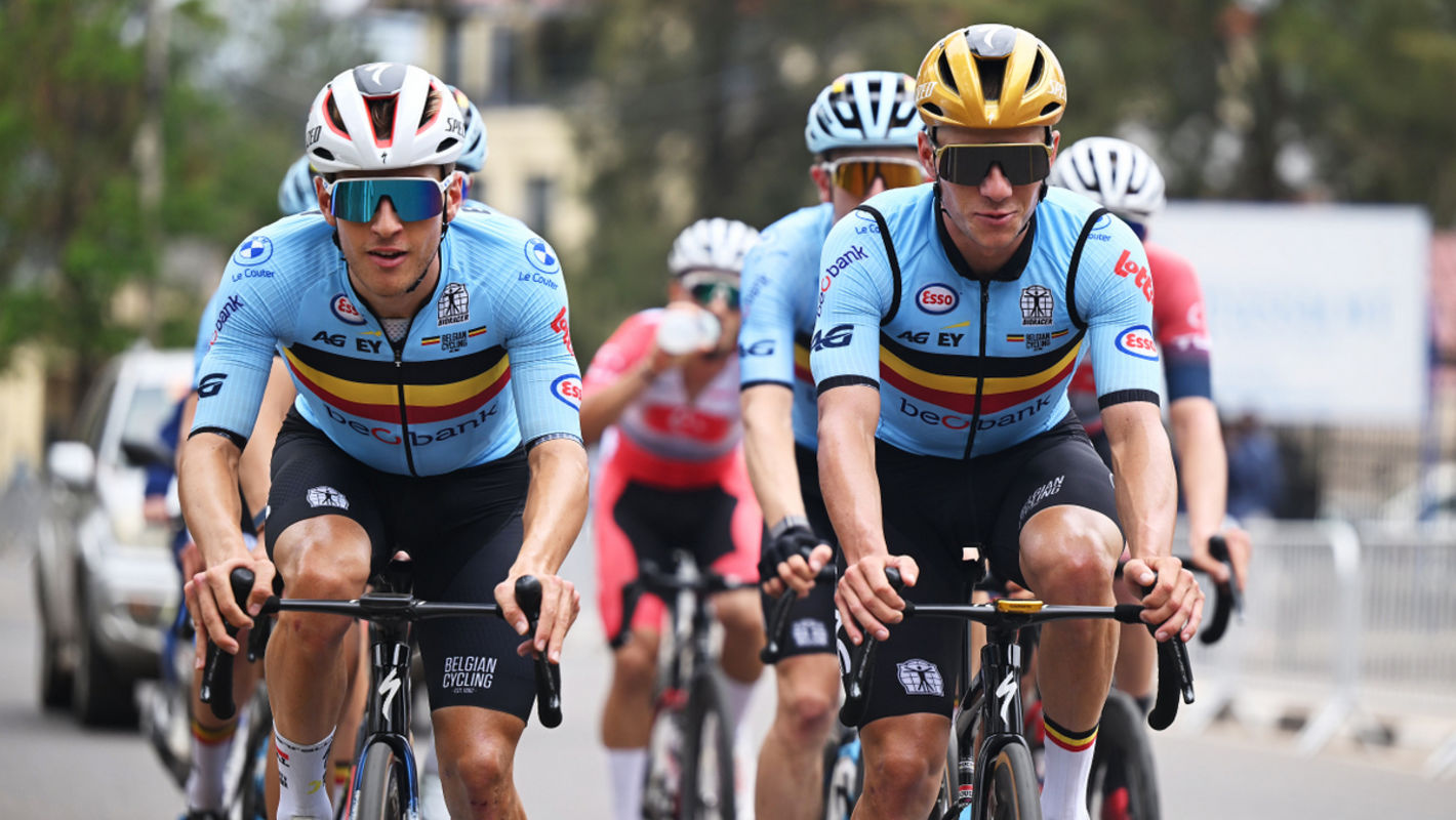 Tien Soudal Quick-Step renners in actie tijdens WK