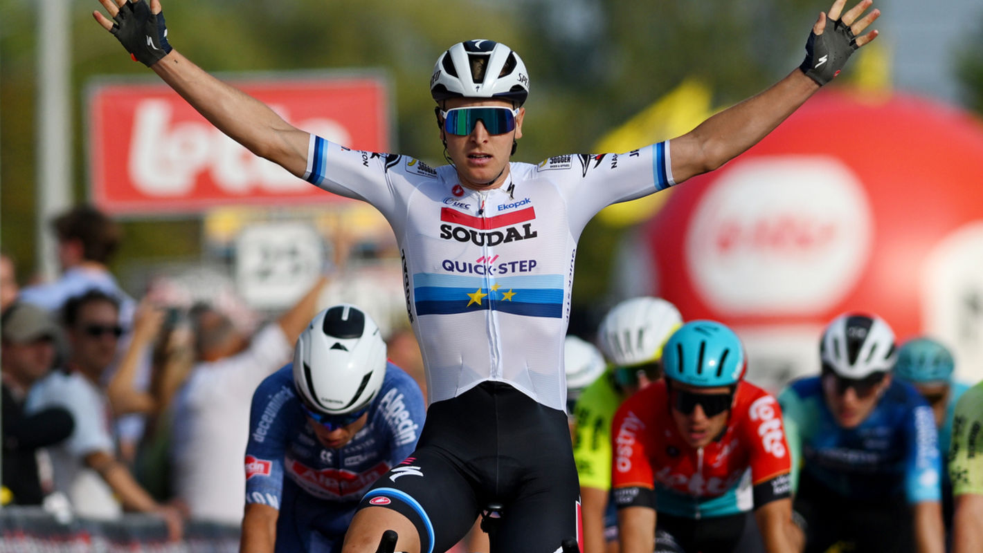 Tim Merlier shines in first race as European Champion