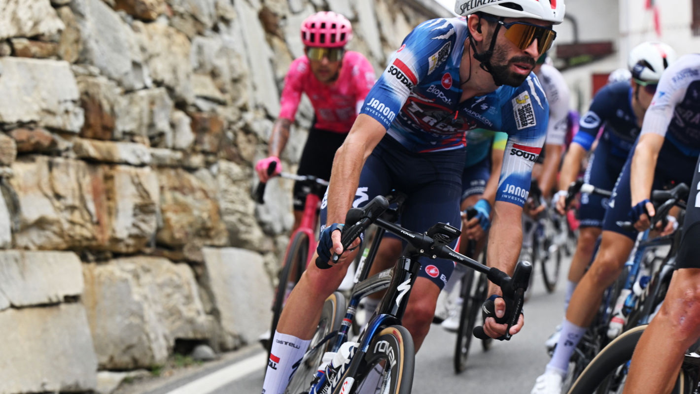 Paret-Peintre vaults into the top ten at the Vuelta