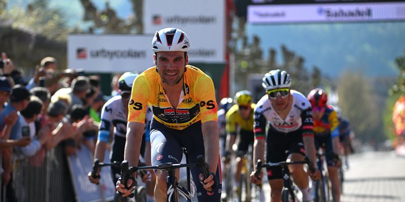 Itzulia Basque Country: Schachmann extends lead after insane stage