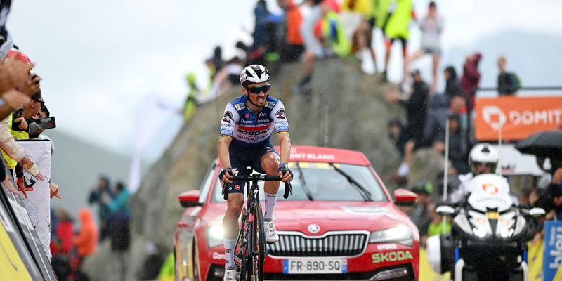 Alaphilippe bijt door in koninginnerit Dauphiné