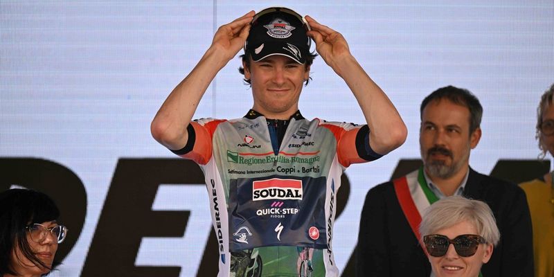 Mauro Schmid wint Coppi e Bartali