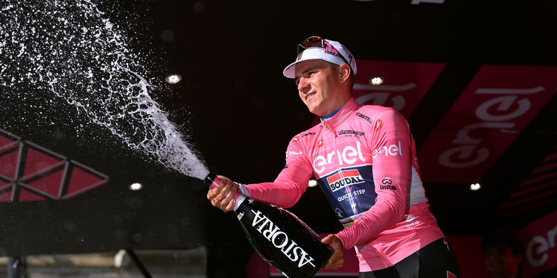 Evenepoel in pink after the opening day of the Giro