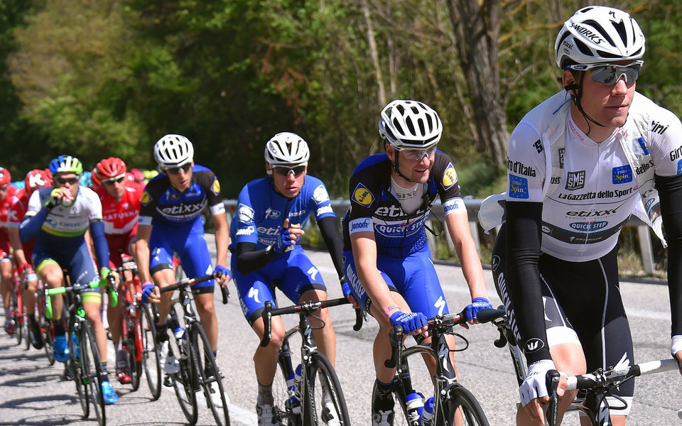 Jungels defends white jersey on Giro mountain top finish