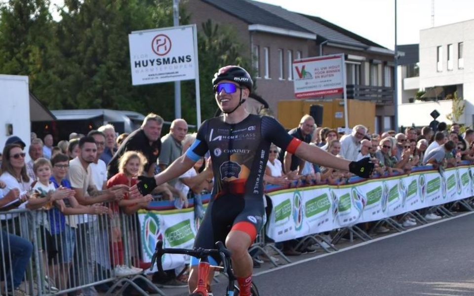 Soudal Quick-Step Devo Team trekt Bogdan Zabelinskiy aan