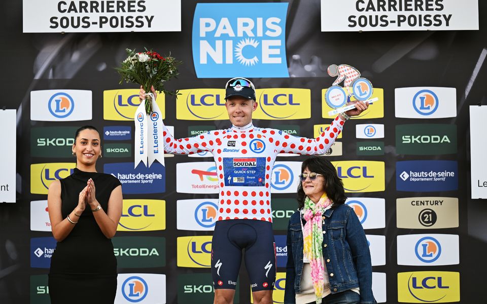 Paris-Nice: Pedersen pakt bergtrui in openingsrit