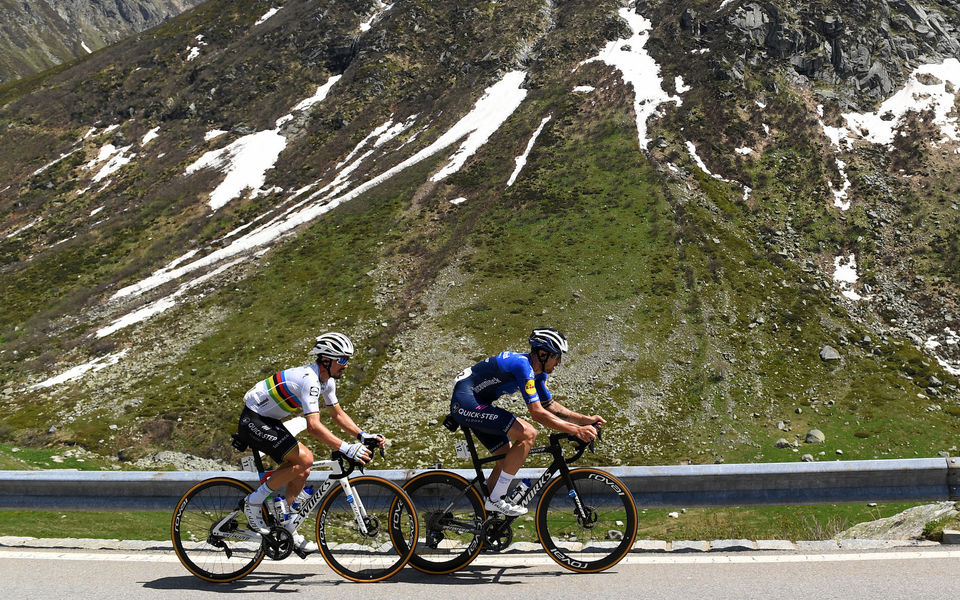 Tour de Suisse: Alaphilippe in de aanval op zijn verjaardag