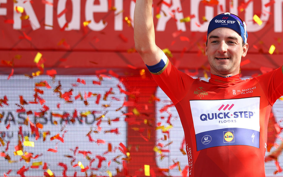 Viviani blijft leider in Abu Dhabi Tour