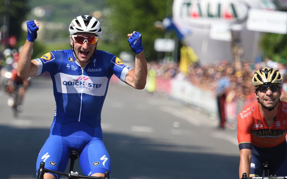 Outstanding Elia Viviani wins Italian road title