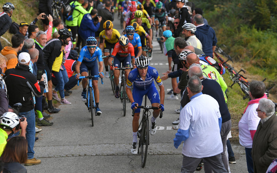 Il Lombardia: Mas in the thick of the action