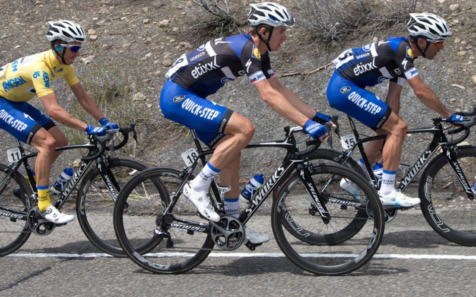 Alaphilippe on brink of overall success in California