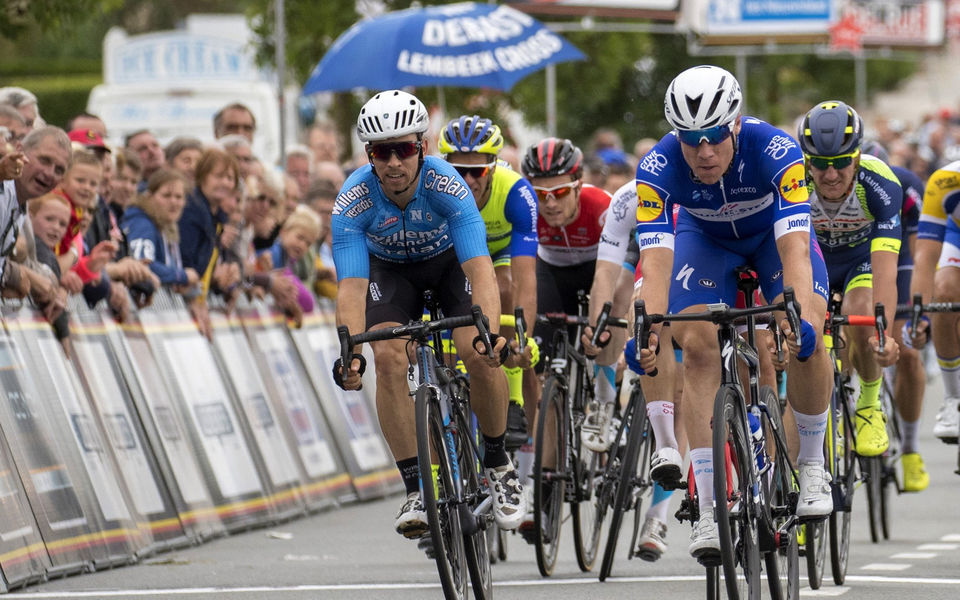 Jakobsen grijpt nipt naast zege in Halle-Ingooigem