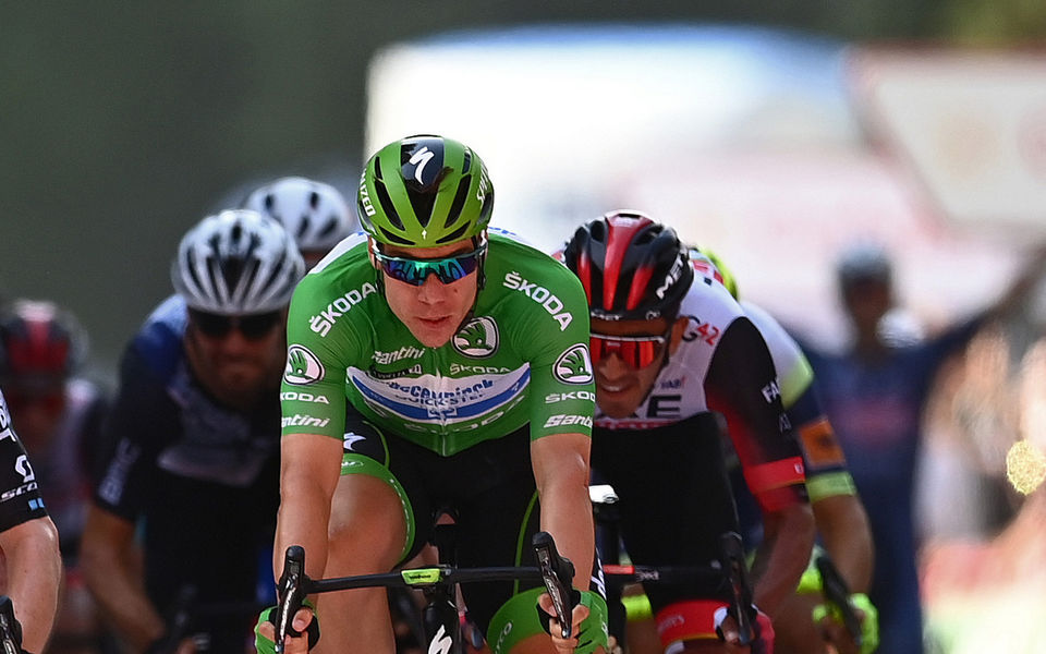 Vuelta a España: Jakobsen keeps green after savage mountain stage