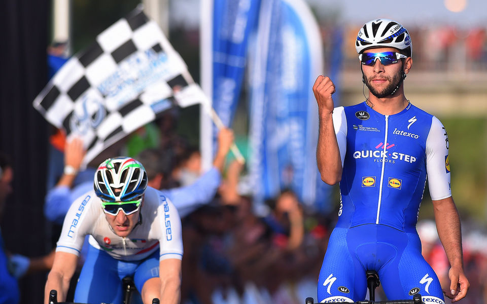 Gaviria opent San Juan met overtuigende zege