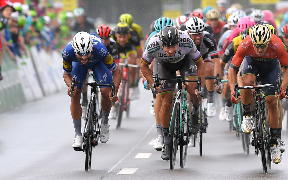 Gaviria finishes runner-up in tight Tour de Suisse sprint