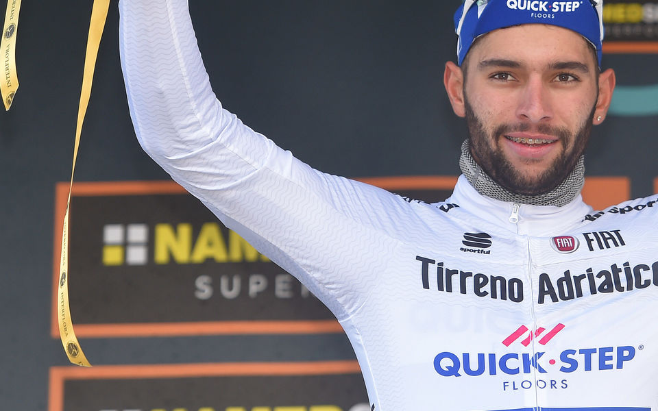 Tirreno-Adriatico: Gaviria blijft in witte trui