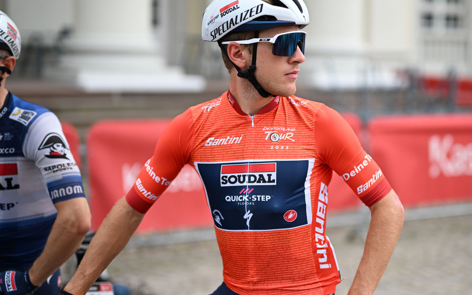 Van Wilder defends the red jersey