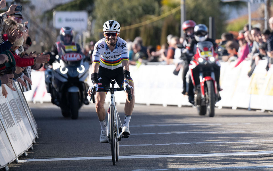 Alaphilippe lights up Drôme Classic