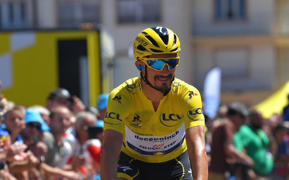 Tour de France: Alaphilippe langer in het geel