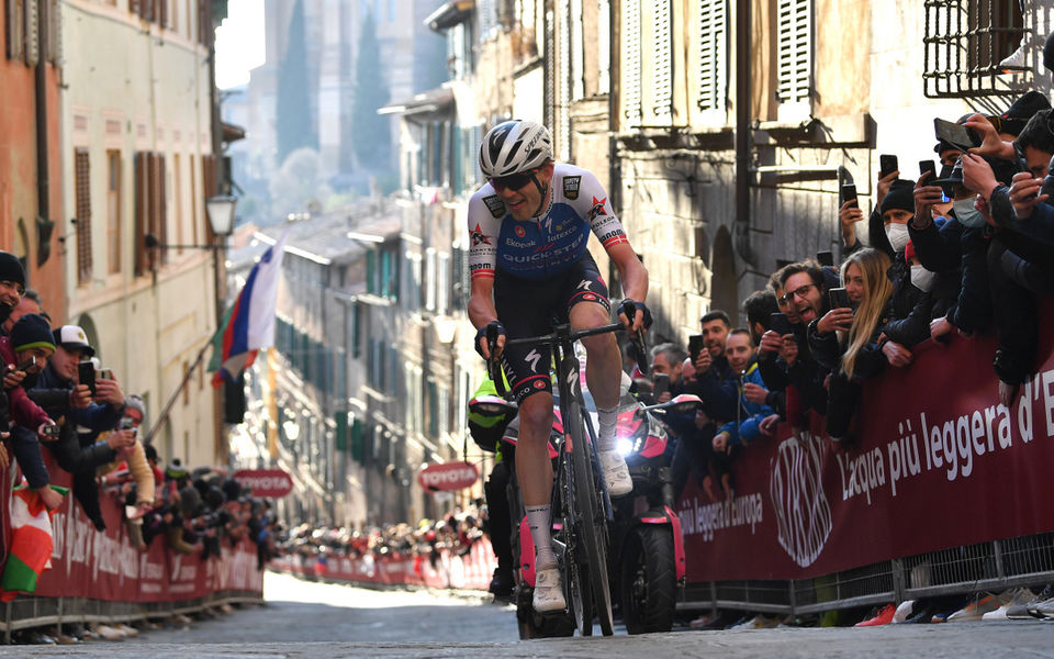 Strade Bianche: Asgreen third after phenomenal effort