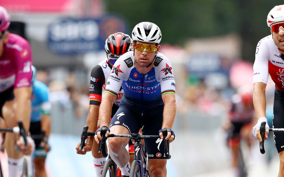 Il Giro: Breakaway holds off the peloton in Treviso