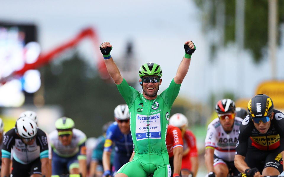 Tour de France: Classic Cav gets the hat-trick