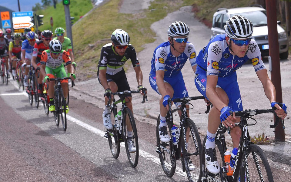 Giro d’Italia: De Plus and Devenyns spend day in the break