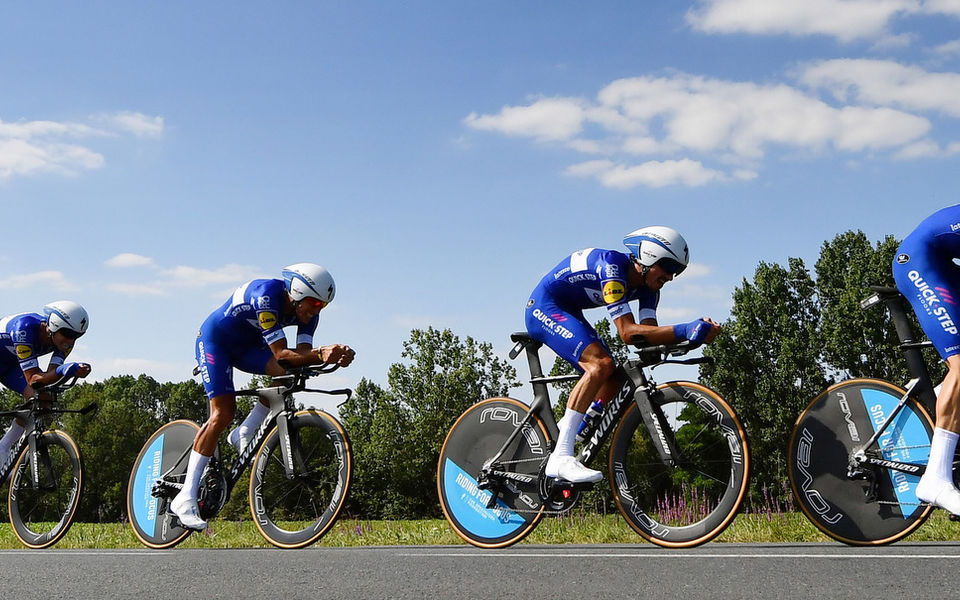 Tour de France: Quick-Step Floors derde in Cholet