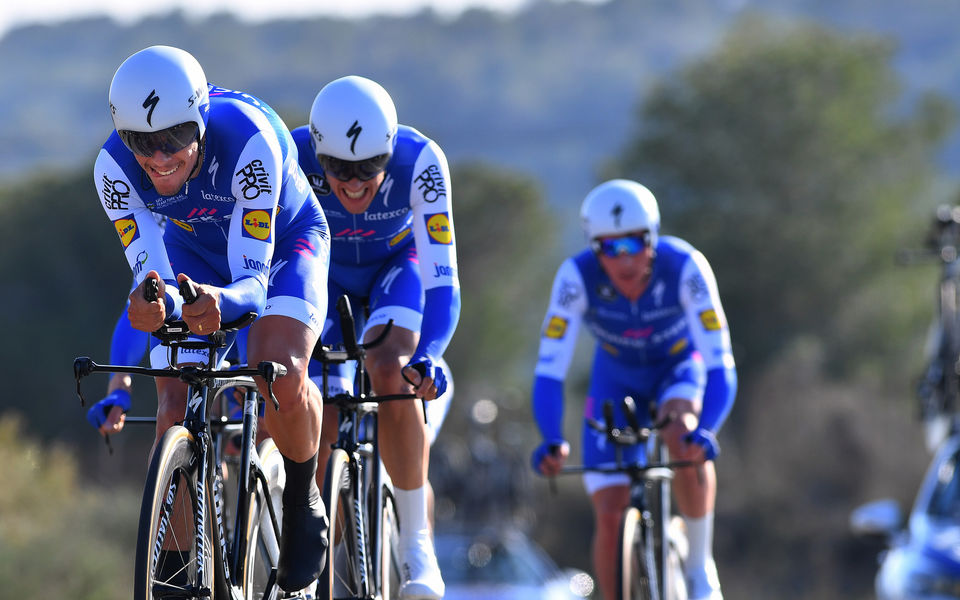 Solide start van Quick-Step Floors in Valenciana