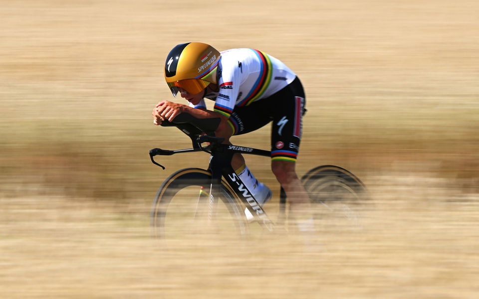 Remco Evenepoel masterclass in Critérium du Dauphiné