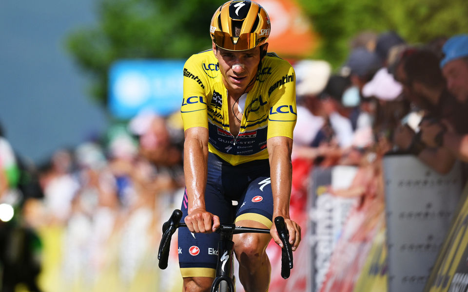 Evenepoel levert gevecht bergop in Dauphiné