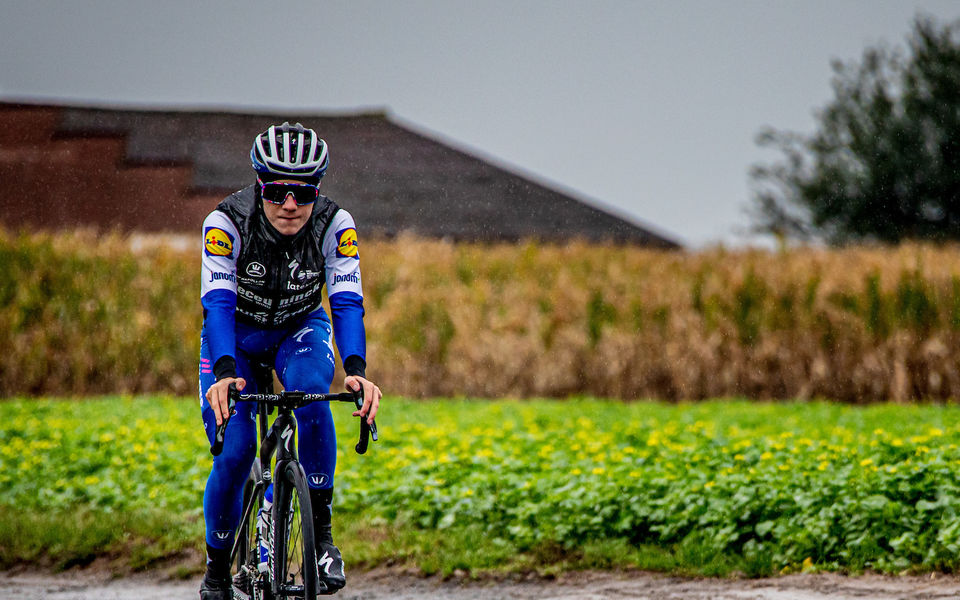 Evenepoel traint weer buiten