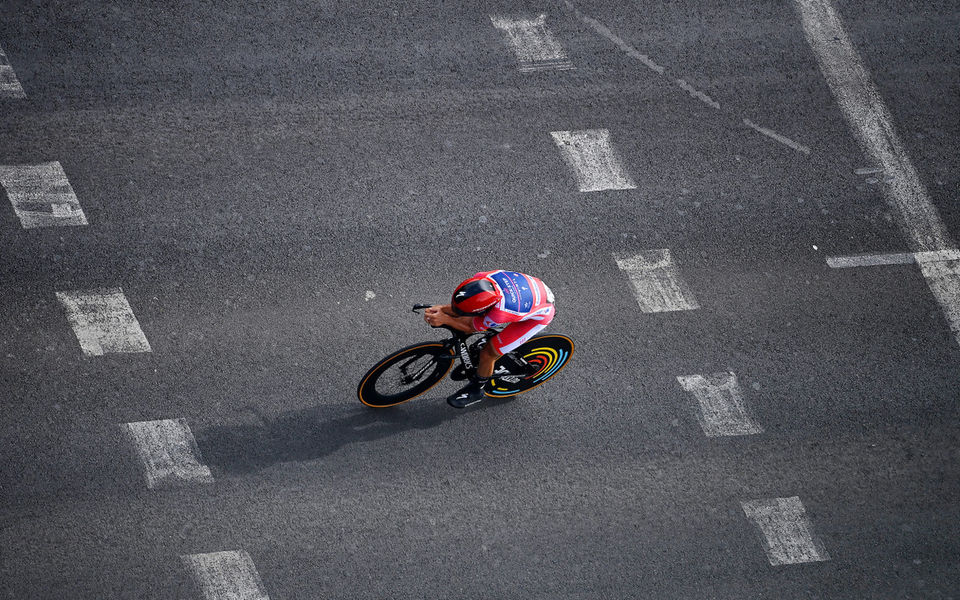 Remco Evenepoel smashes La Vuelta ITT