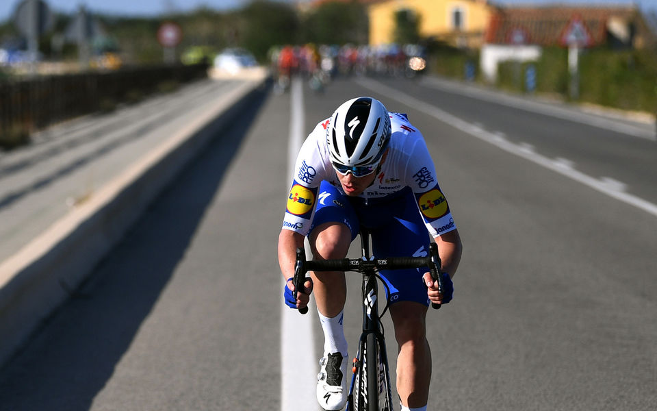 Cavagna goes all-out in the break