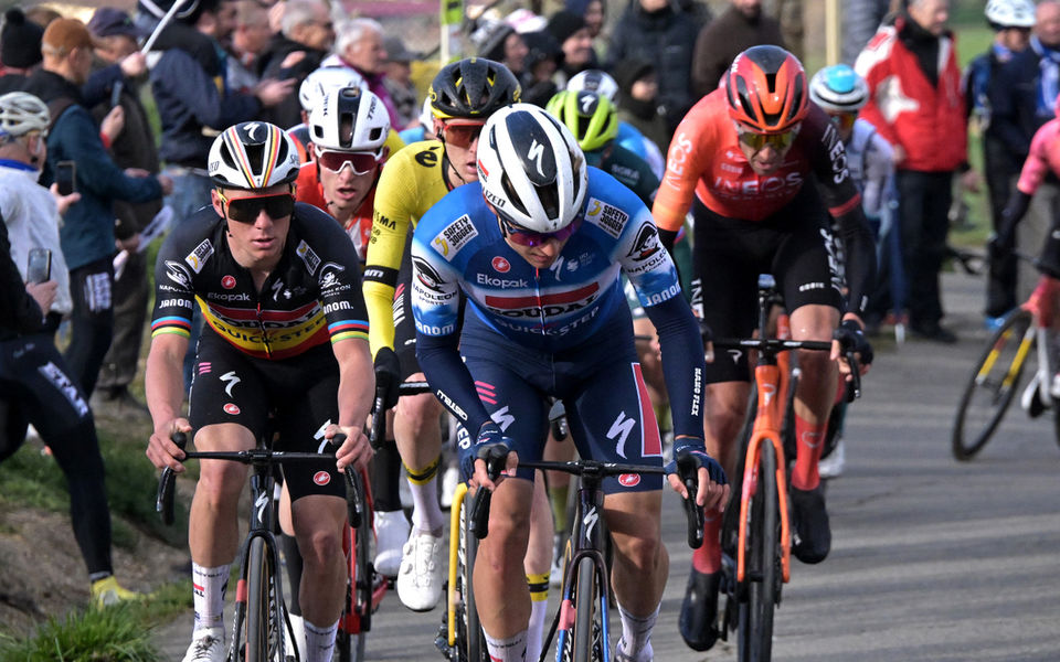 Evenepoel dichtbij podium in Paris-Nice