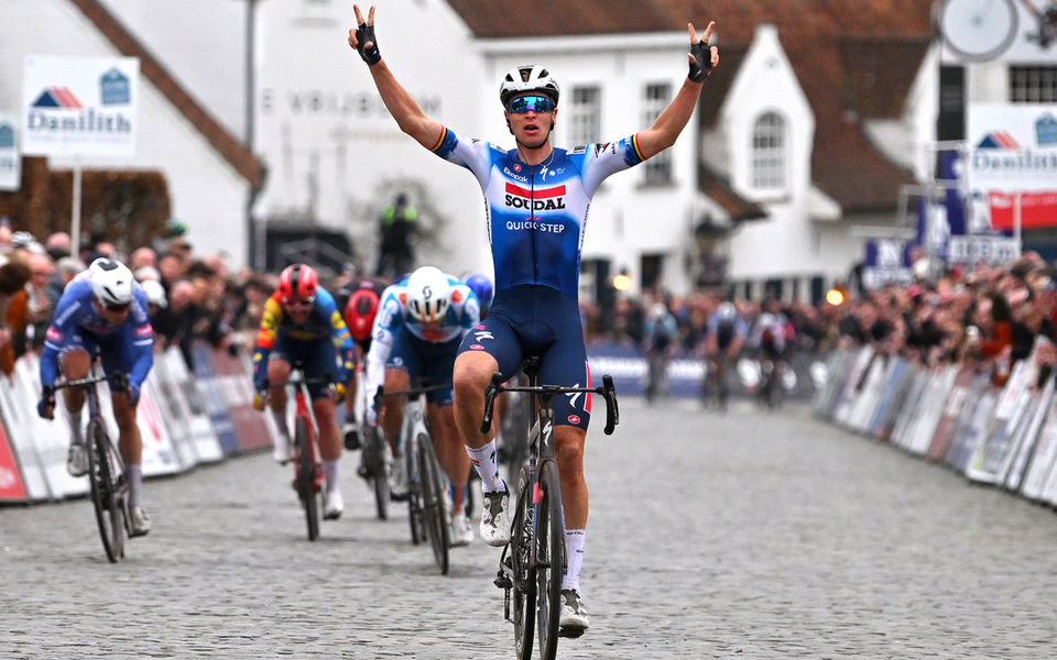 Tim Merlier blasts to dominant victory in Nokere Koerse