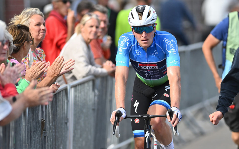 Merlier sixth in hectic Renewi Tour bunch sprint