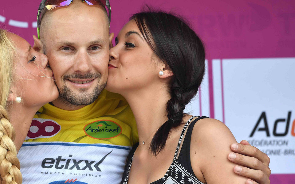 Tom Boonen holds onto yellow jersey