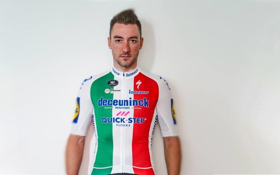 Elia Viviani unveils special Giro d’Italia Tricolour Jersey