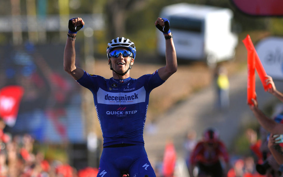 Zdenek Stybar seals the win on Alto do Malhão