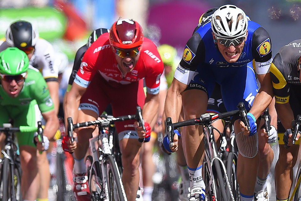 2016 Best Moments: Kittel takes thrilling Tour de France stage victory