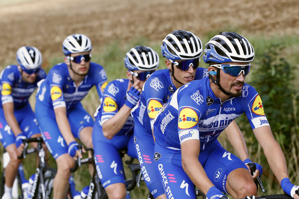 Alaphilippe kleurt finale openingsrit Deutschland Tour