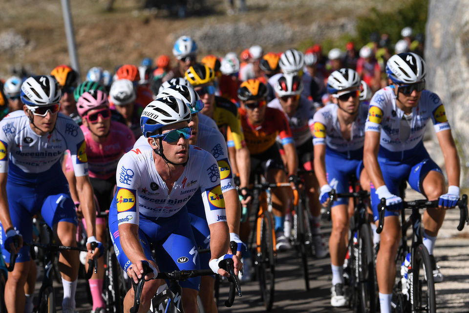 Giro d’Italia: Almeida racks up sixth day in pink