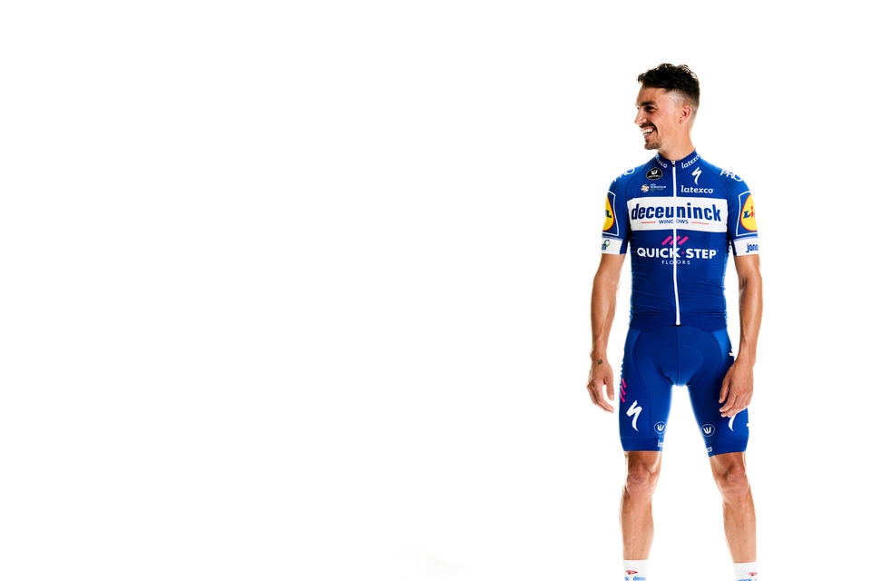 Deceuninck – Quick-Step present 2019 jersey