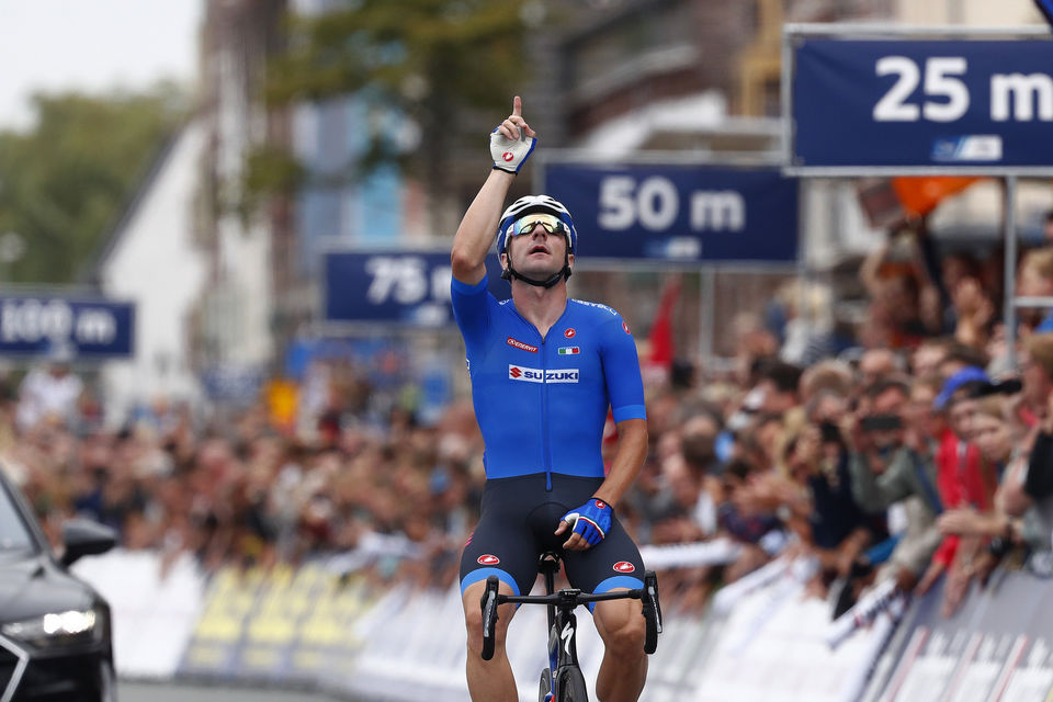 Elia Viviani crowned European Champion