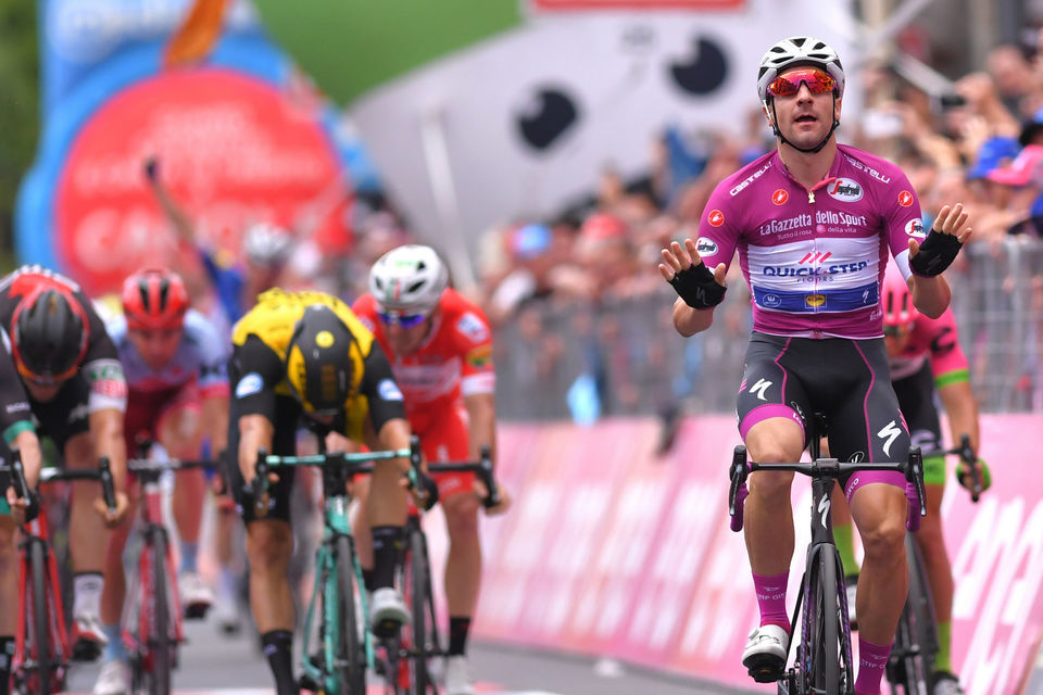 Viviani gets his hat-trick in style at the Giro d’Italia