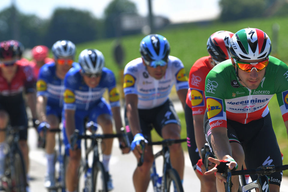 Viviani tweede in etappe 3 Tour de Suisse