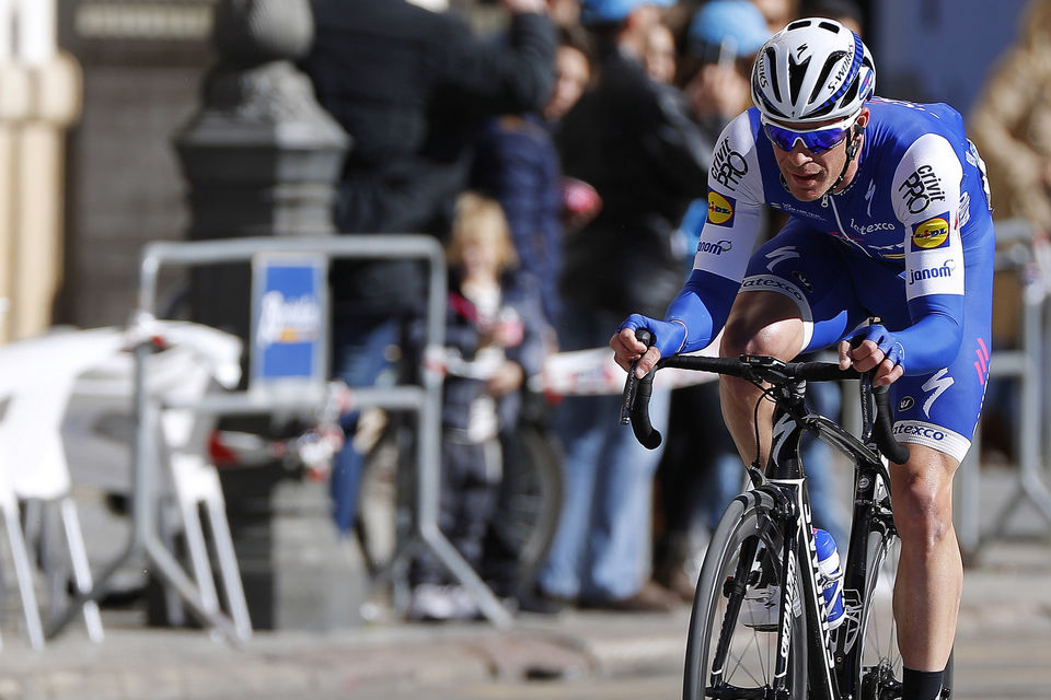 Iljo Keisse op het podium in Halle-Ingooigem