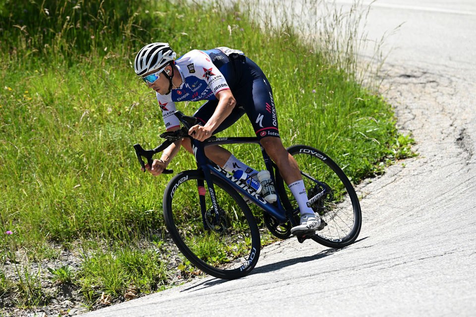 A full-gas opener at the Dauphiné