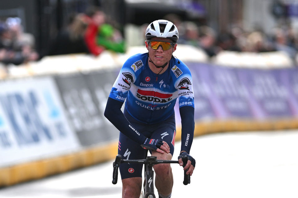 Warlop top ten on wet Dunkerque opener